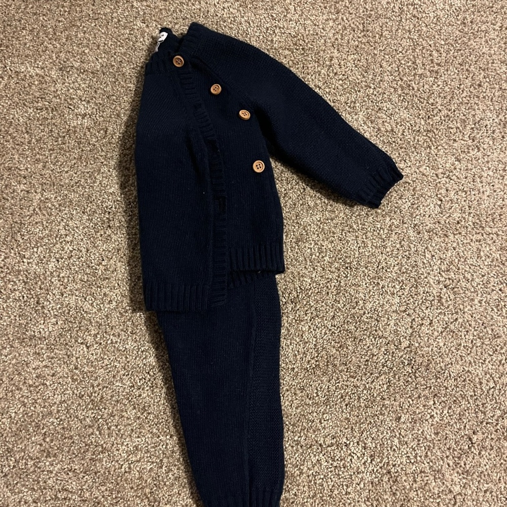 Look at all photos! Splendid 6  items Baby Boy Clothing Bundle